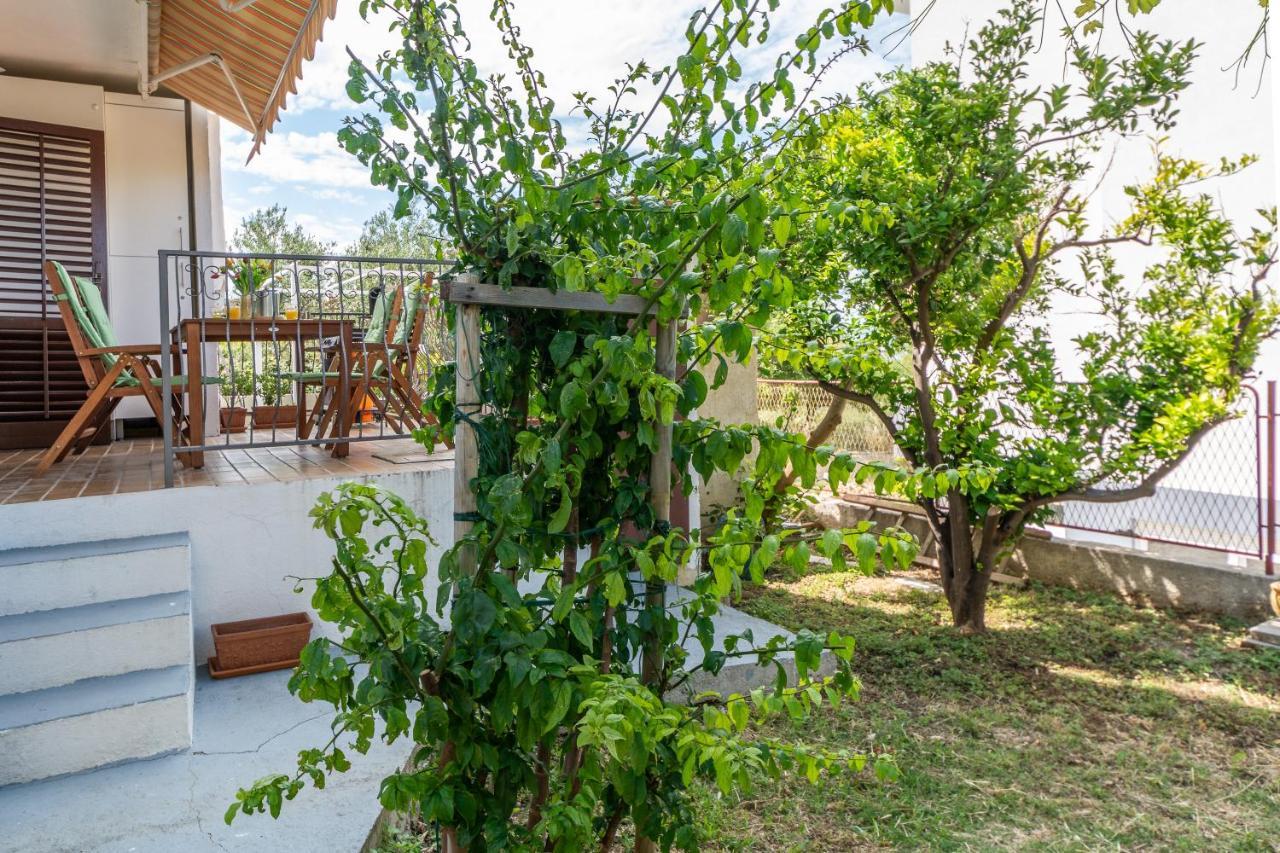 Apartman Dag Podstrana Exterior foto